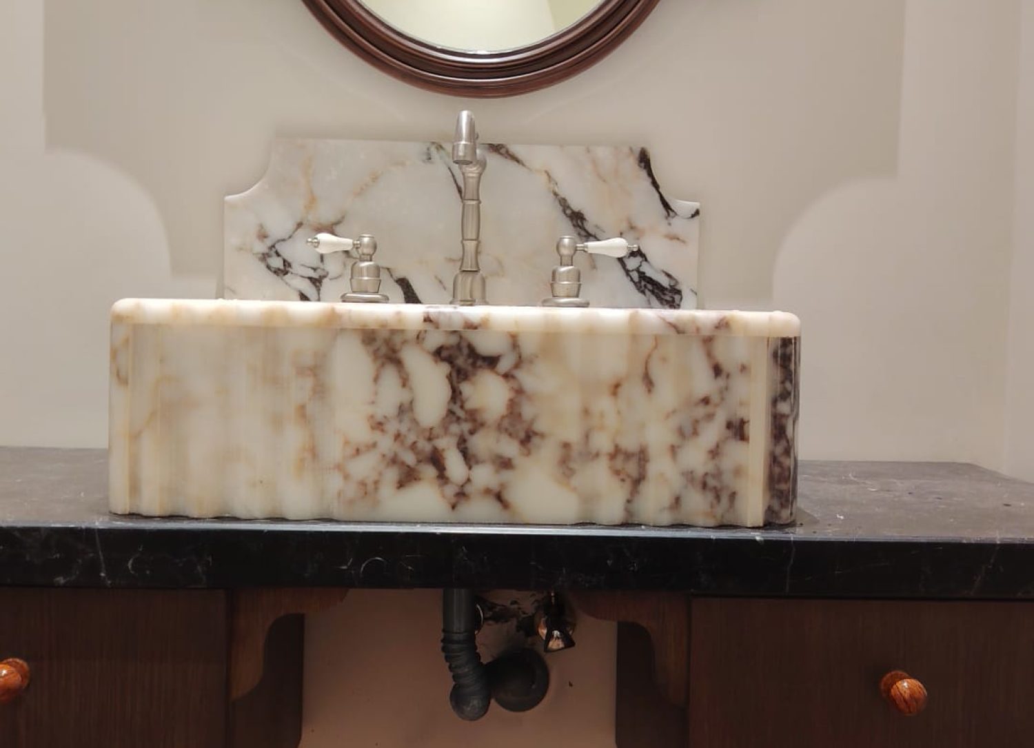 dining basin installation in doha qatar